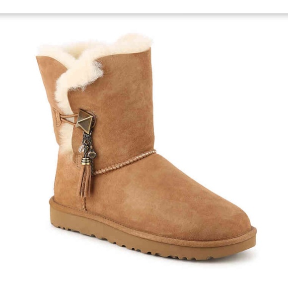 UGG Shoes - Excellent Size 8 Lilou Ugg Boots
